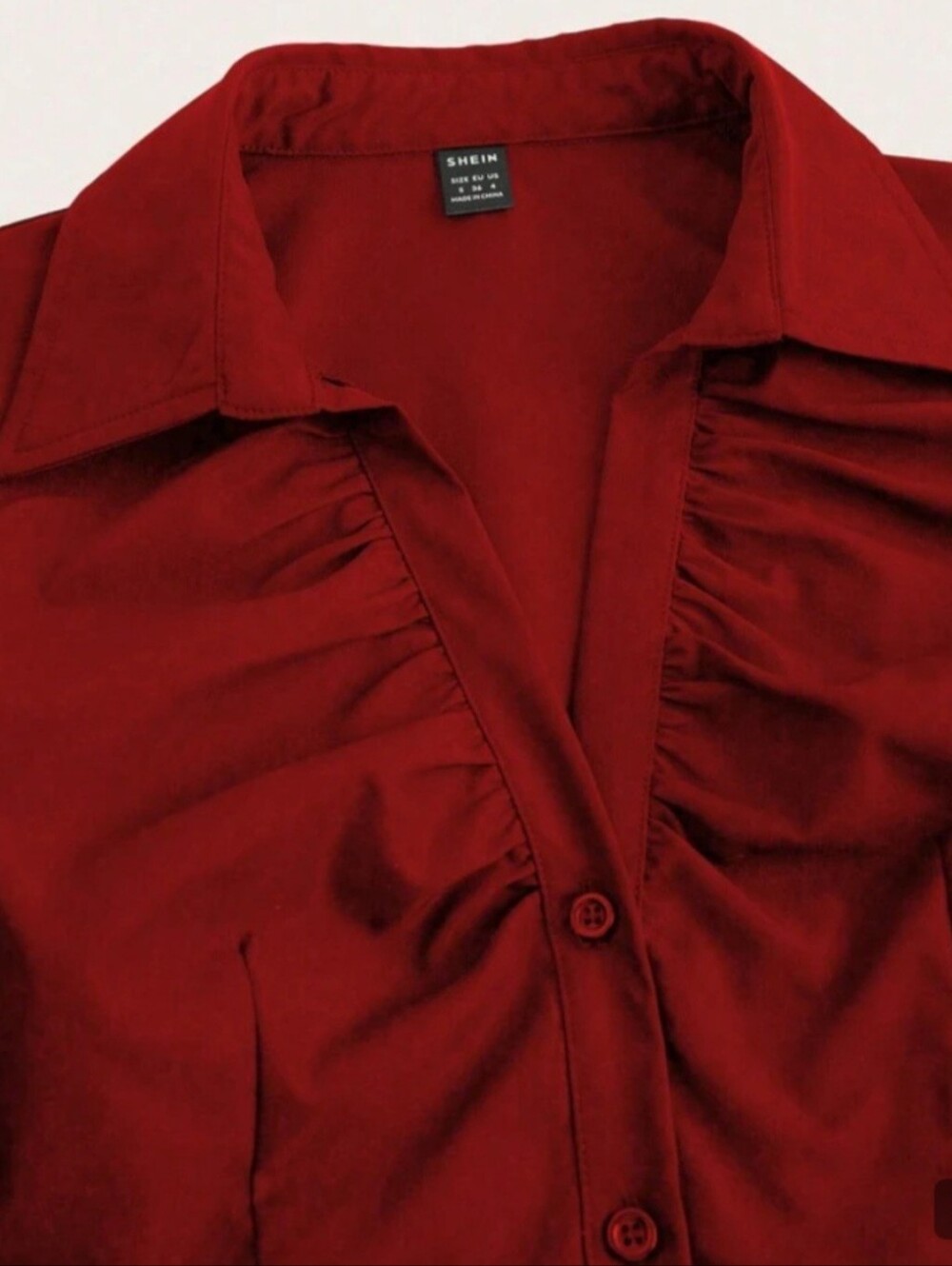 Women’s Red Button-Front Ruched Blouse - Picture 3 of 8